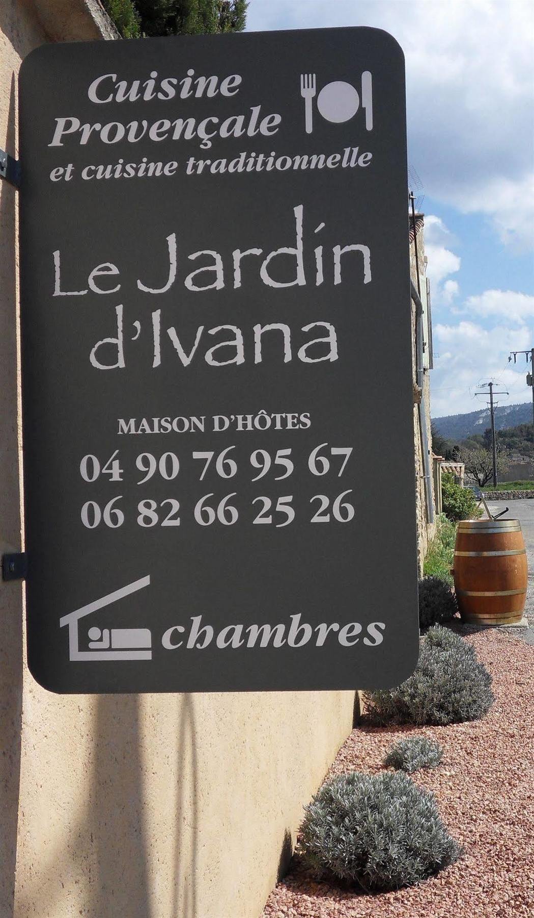 Le Jardin D'ivana Couette-café