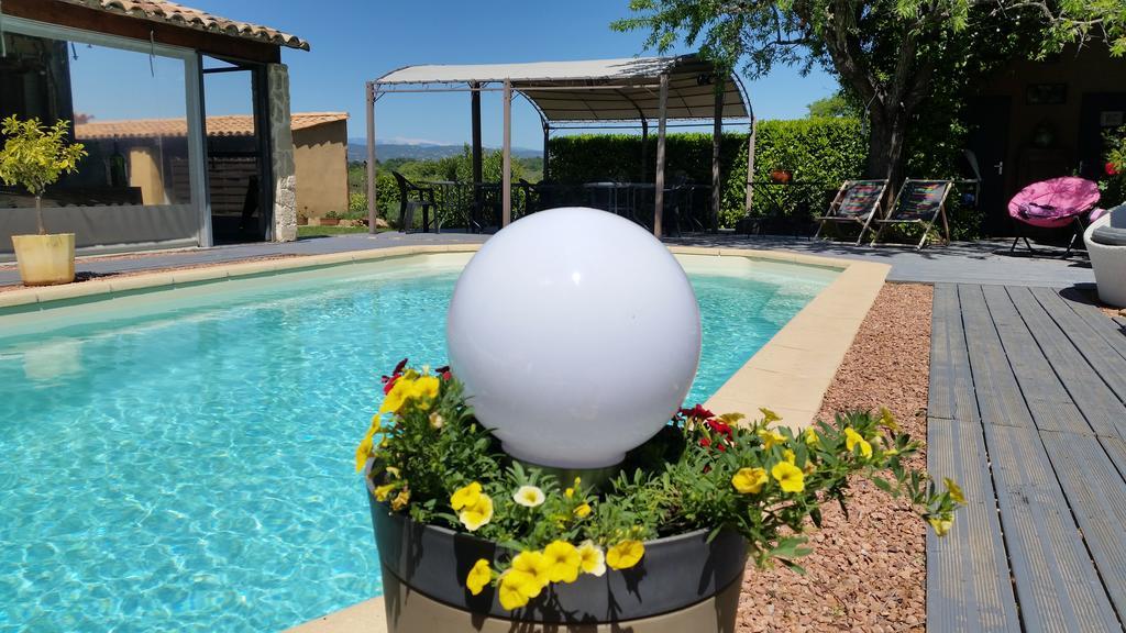 Le Jardin D'ivana D'hotes Avec Piscine Chauffee Bed & Breakfast *